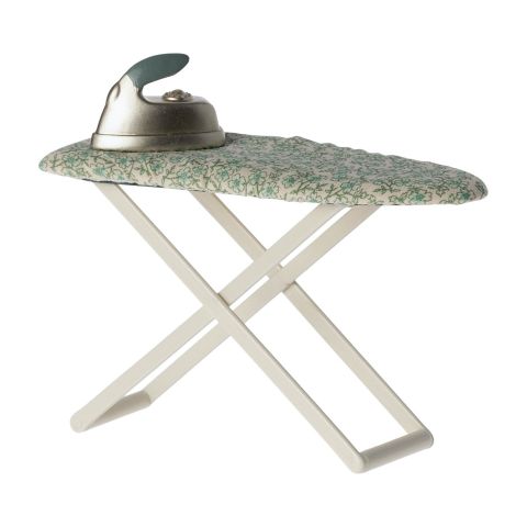 Iron and Ironing Board - Mouse